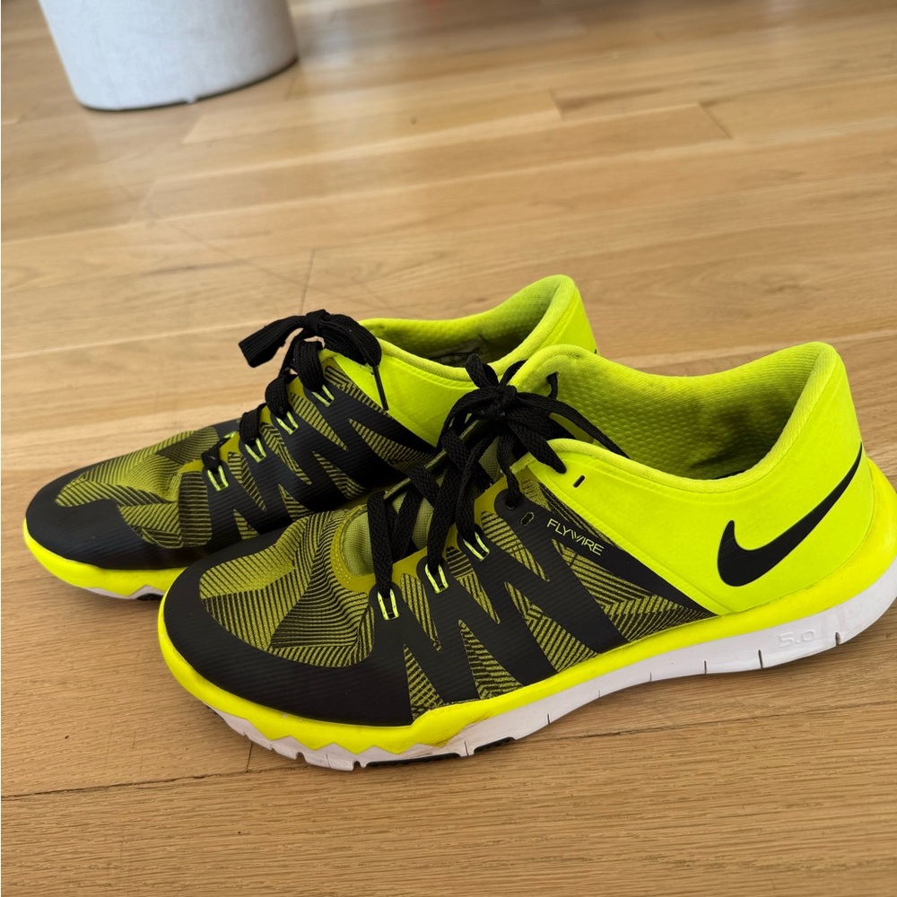 Men’s Nike Free Trainer 5.0 V6 AMP Men's Black and Yellow Running Shoes